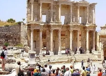 celcius-library-ephesus-ancient-city